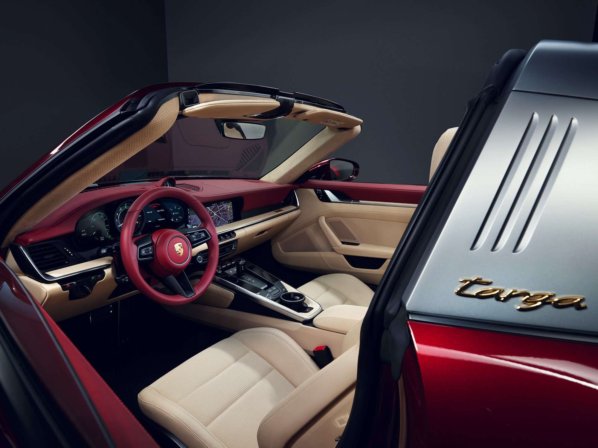 Porsche 911 Targa 4S Heritage Design interior