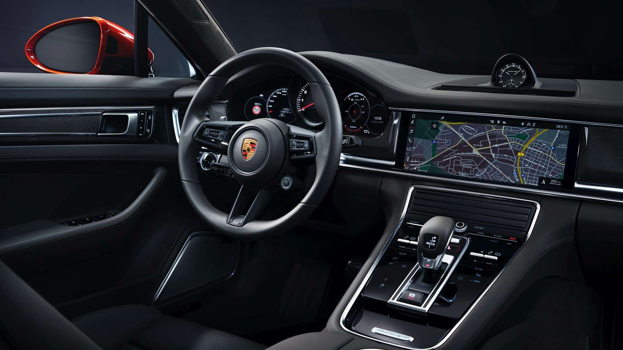 Porsche Panamera 2021 interior