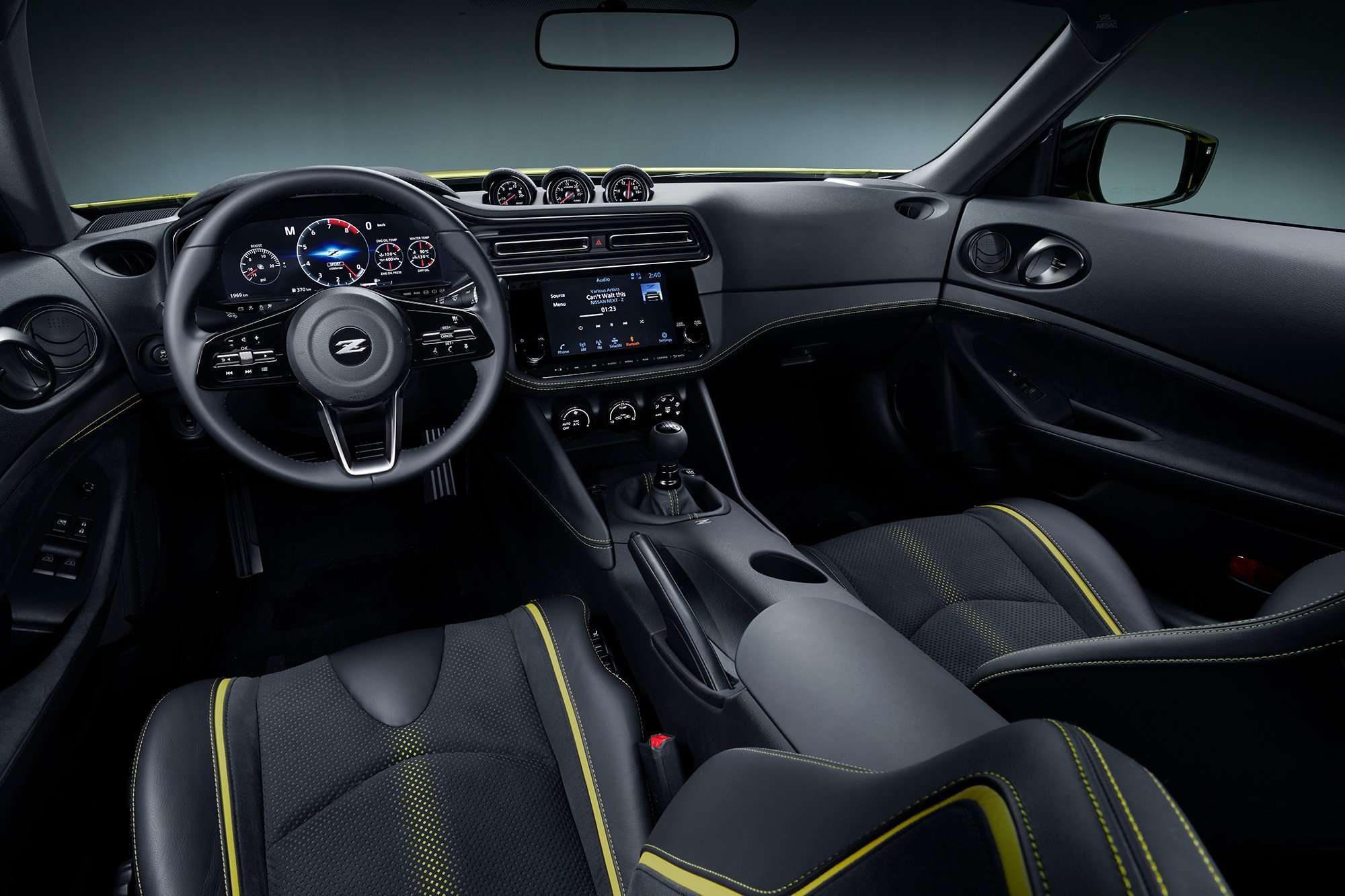 Nissan Z Proto interior