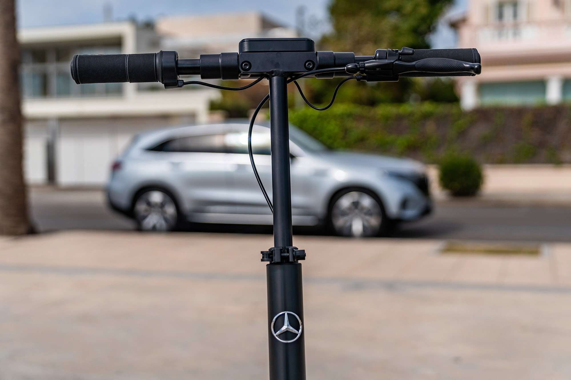 eScooter Mercedes−Benz manilar