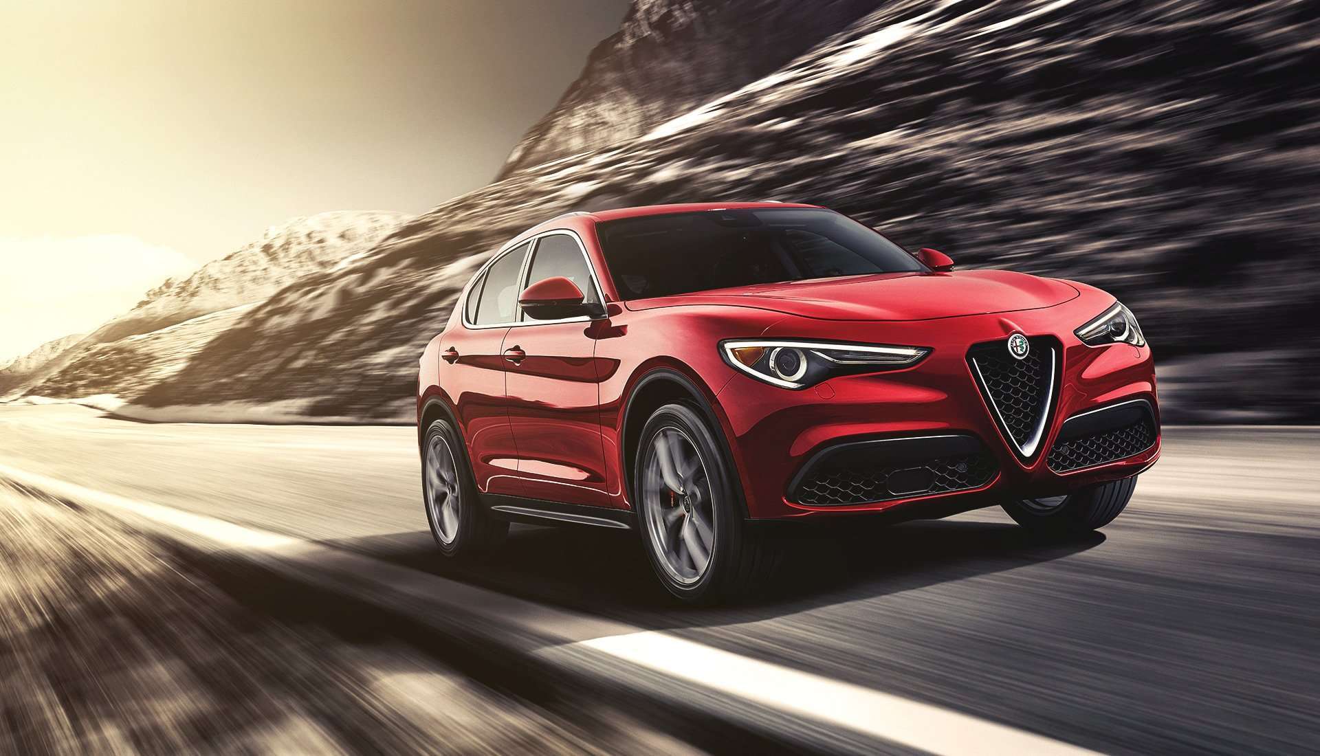 Alfa Romeo Stelvio-QV-lr-premio