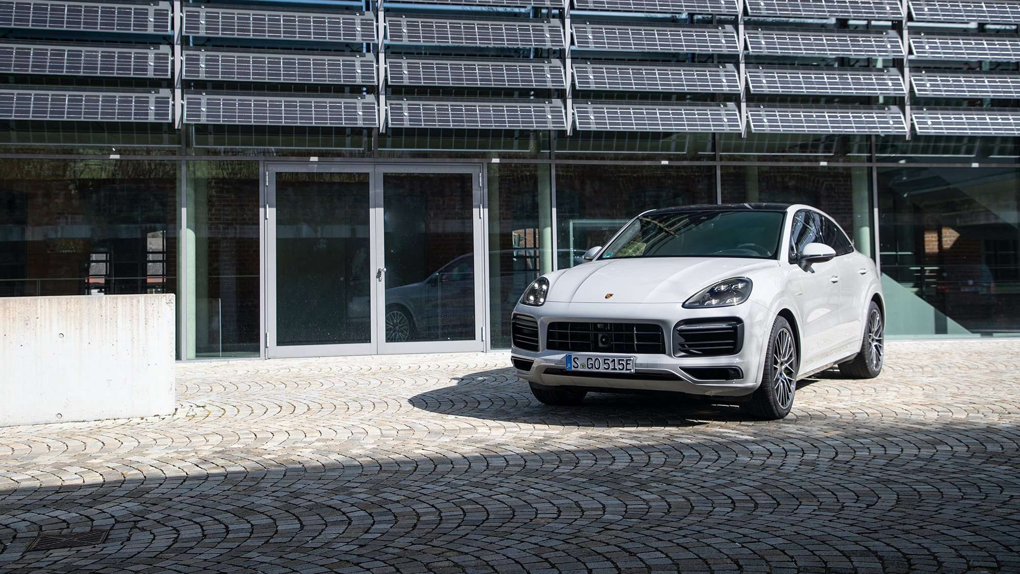 Porsche Cayenne E-Hybrid frente