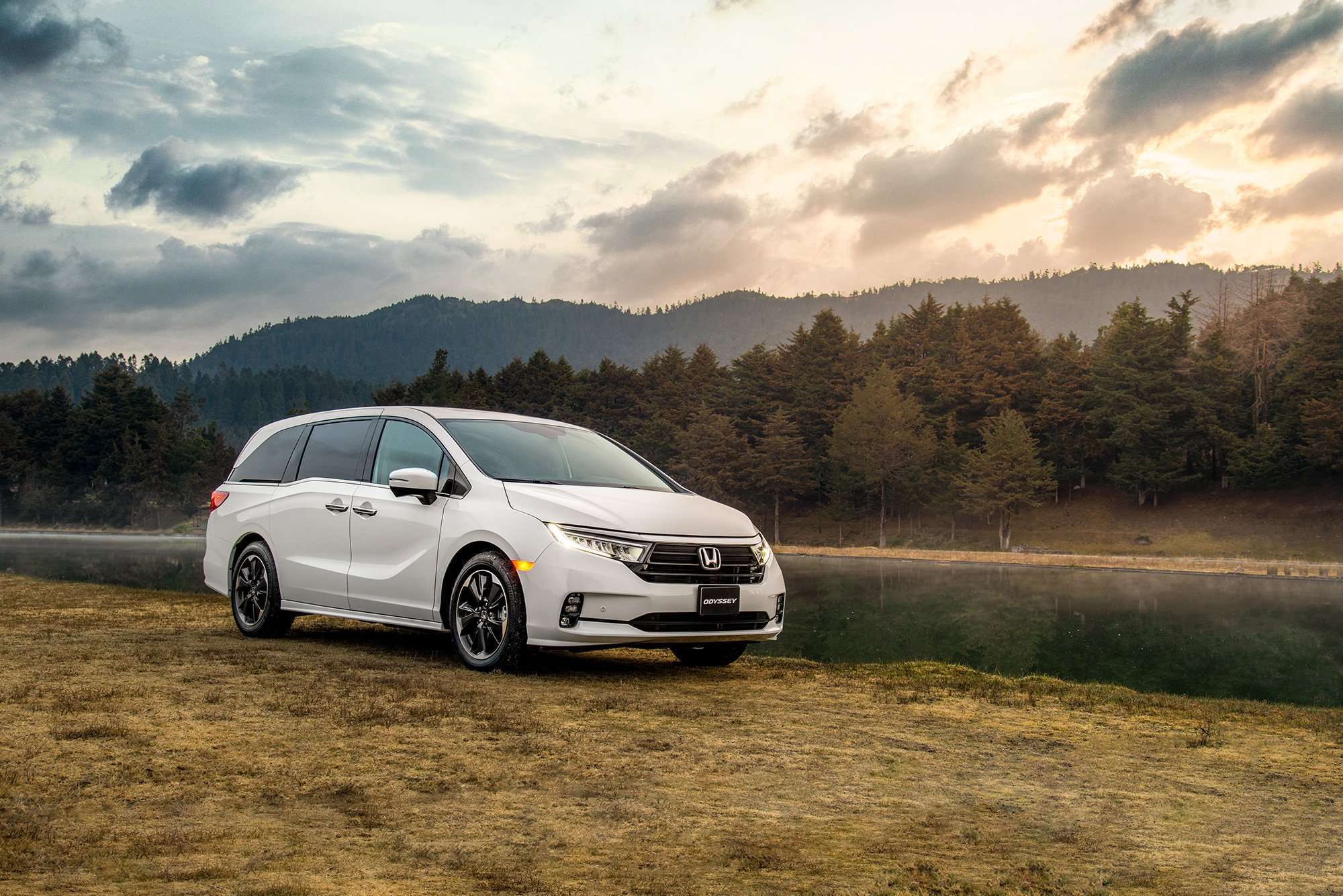 Honda-Odyssey-2021 costado