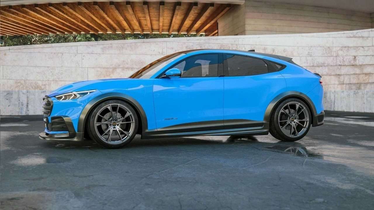 Motion R Design Ford Mustang Mach-E lado