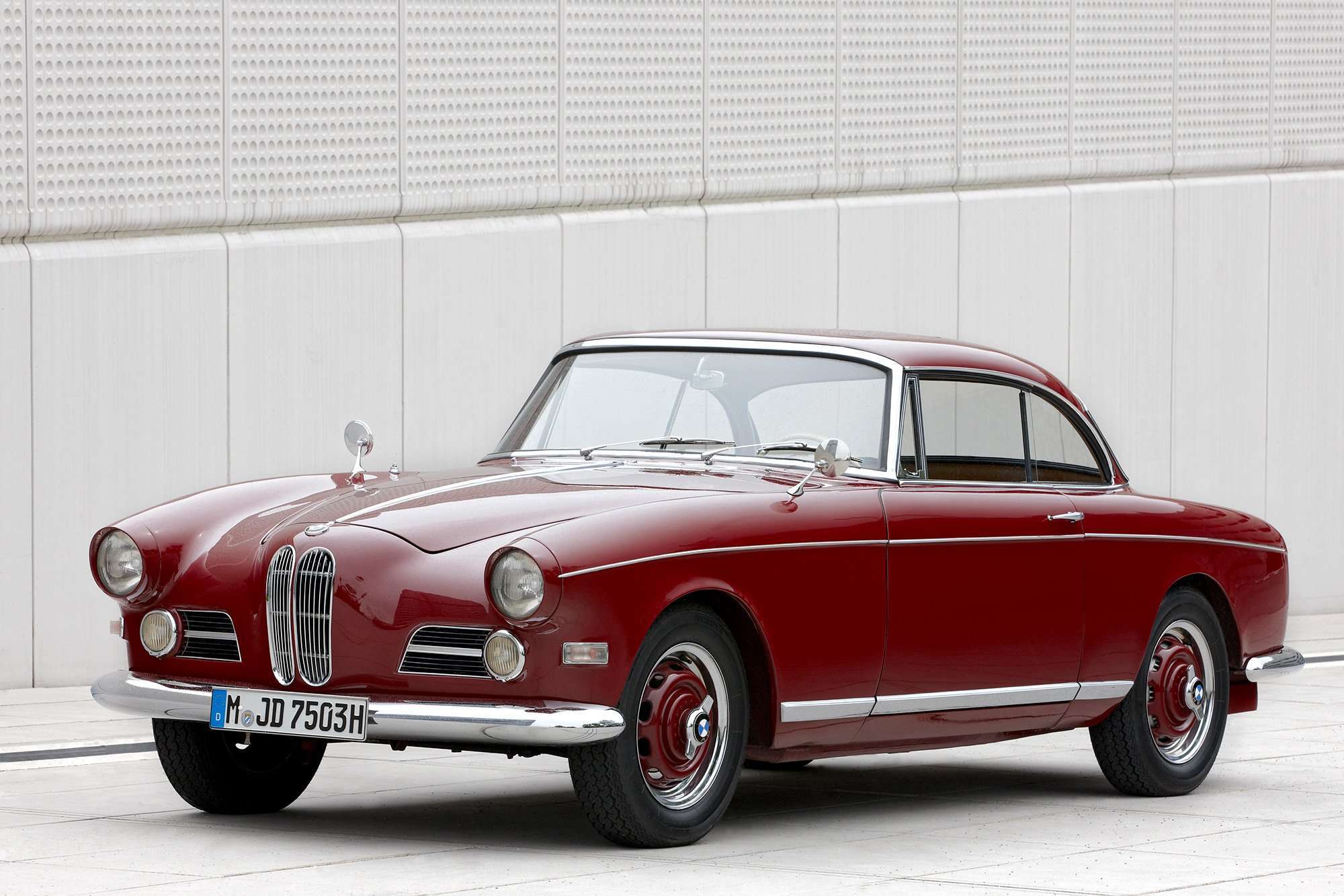 BMW-503 parrillas