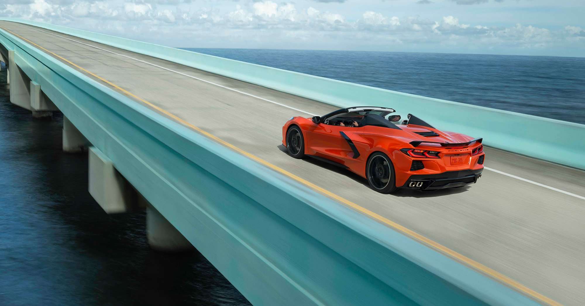 Chevrolet Corvette Stingray Z51 Convertible atras