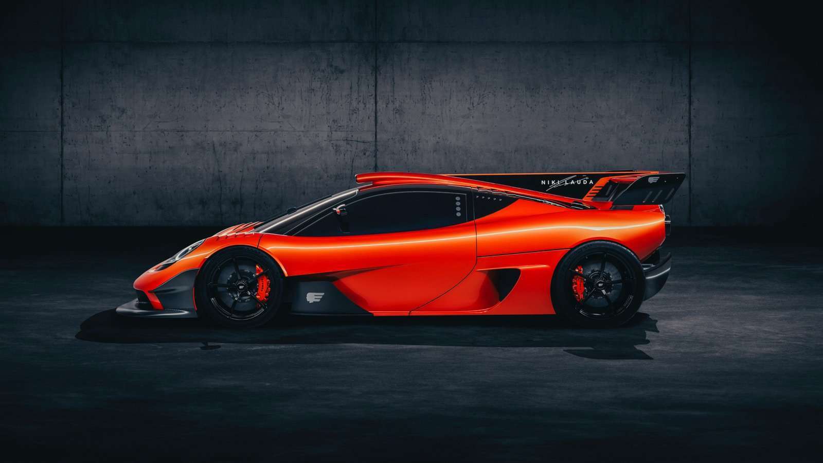 GMA T50s Niki Lauda lado