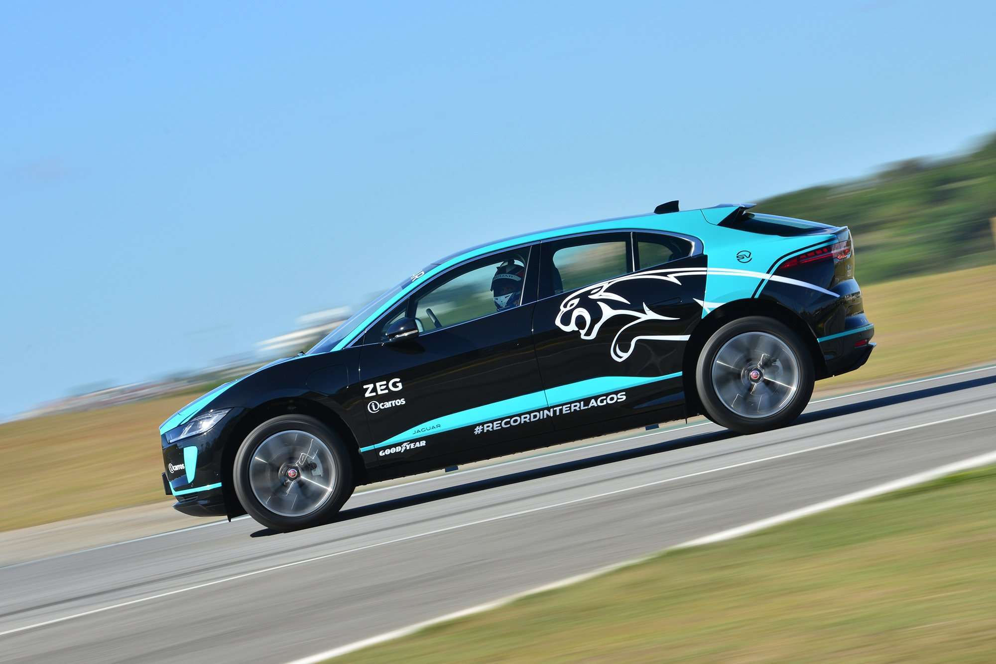 I-PACE_recordinterlagos_Goodyear1
