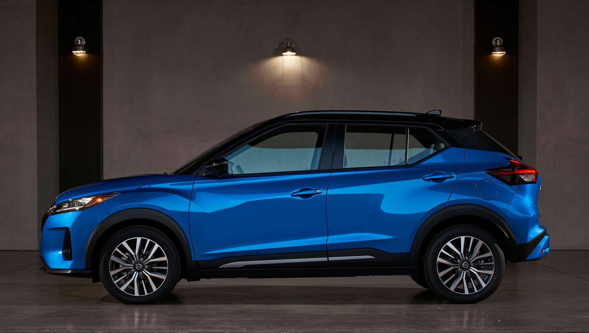Nissan Kicks 2021 lado