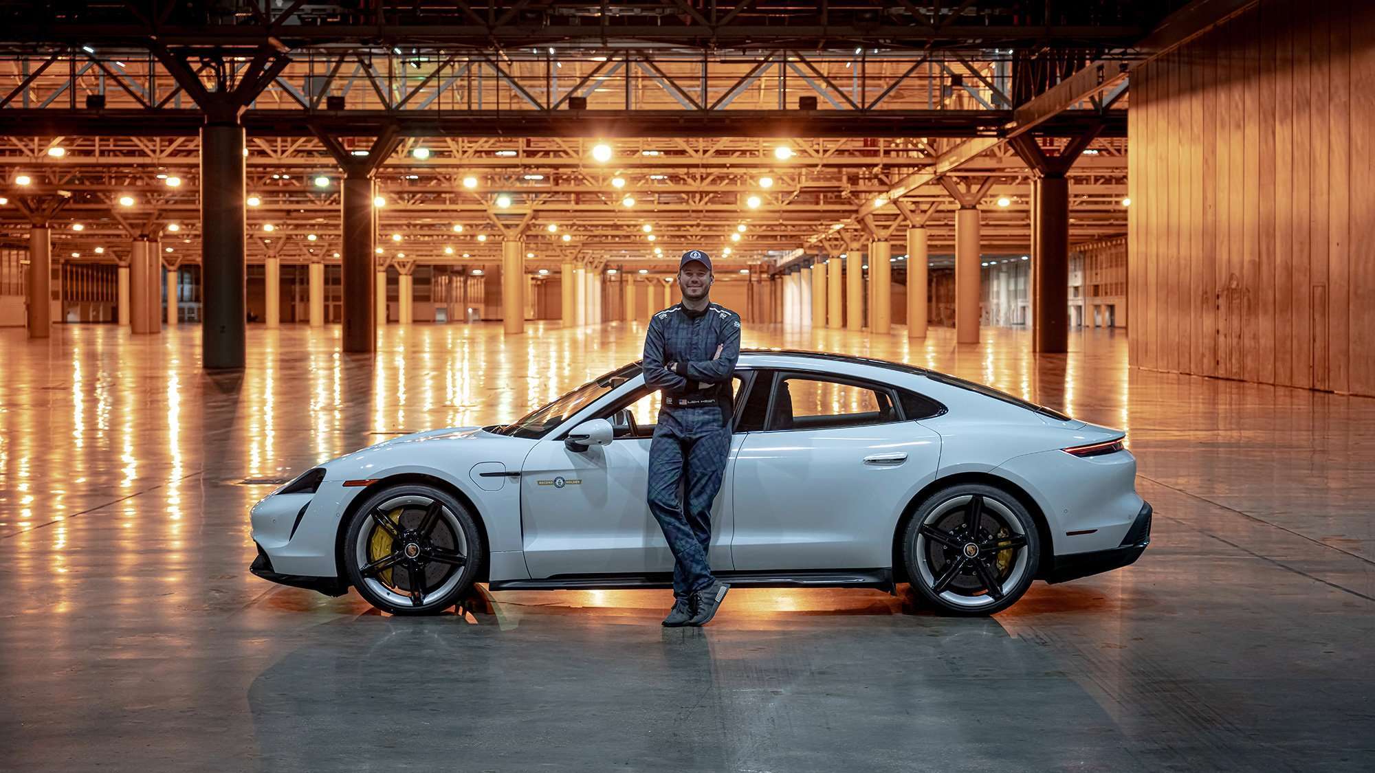 Record Guinness del Porsche Taycan Keen
