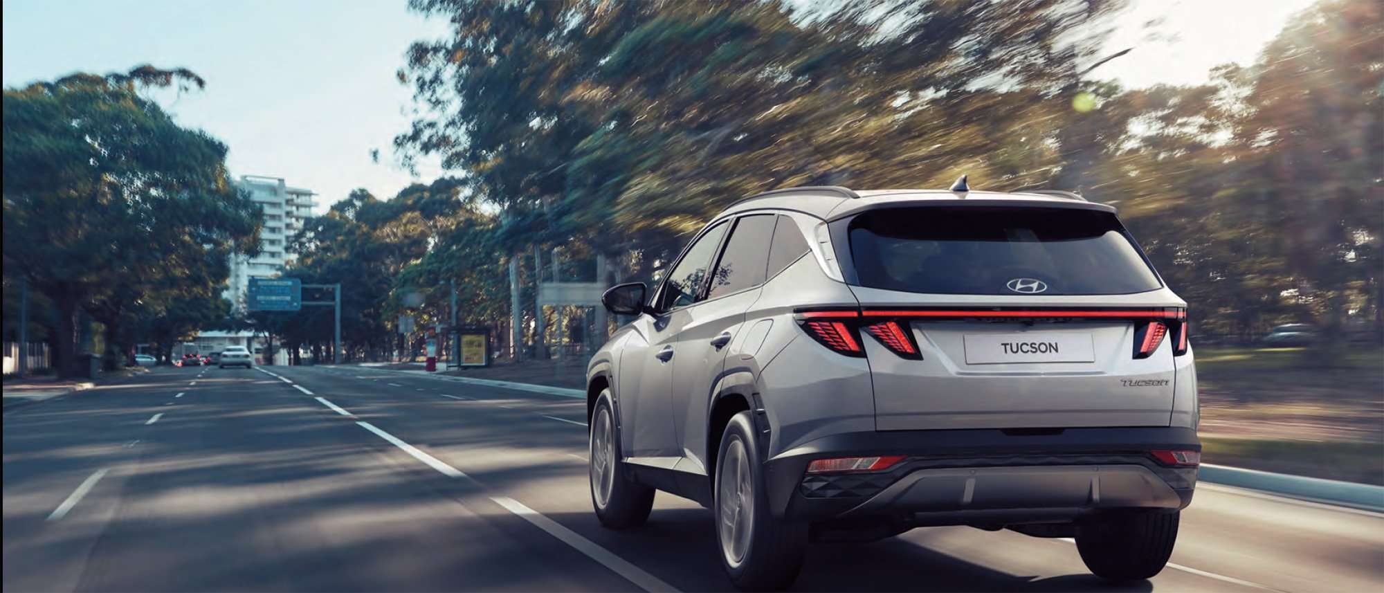 Hyundai Tucson 2022 atras
