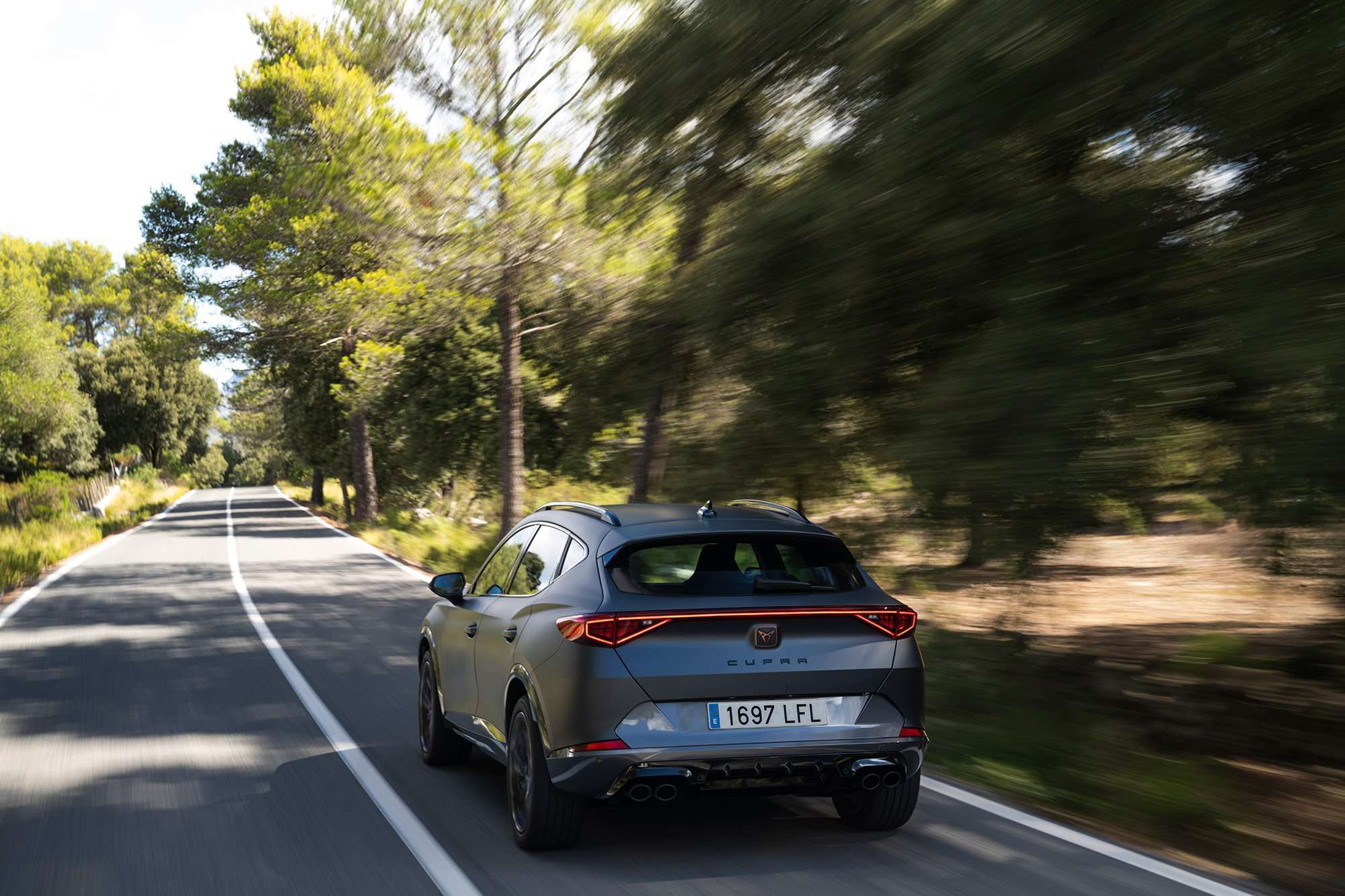 CUPRA-Formentor-Red Dot Award 2021