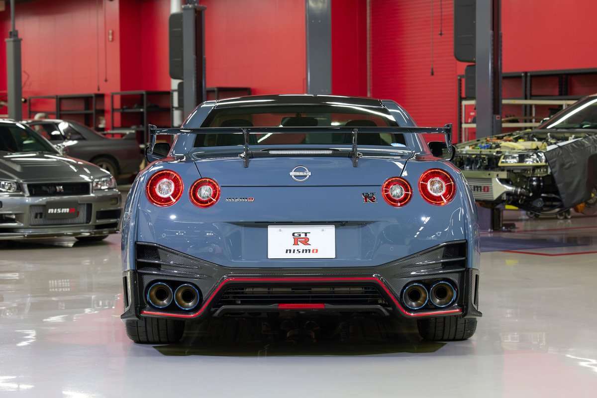 nuevo-GT-R-NISMO-atras