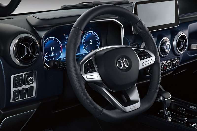 BAIC BJ40 PLUS 2022 tecnologia