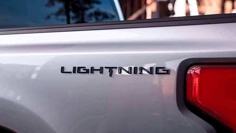 Ford Lightning previo