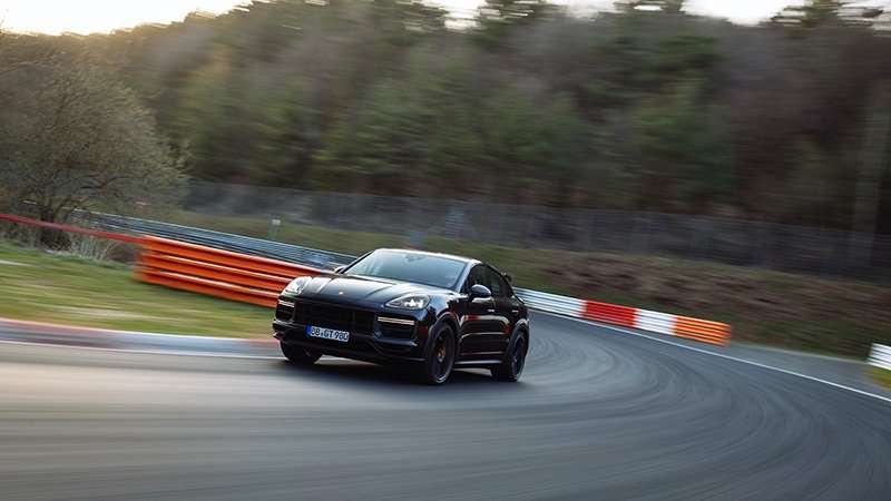 Record Porsche Cayenne Nurburgring Nordschleife