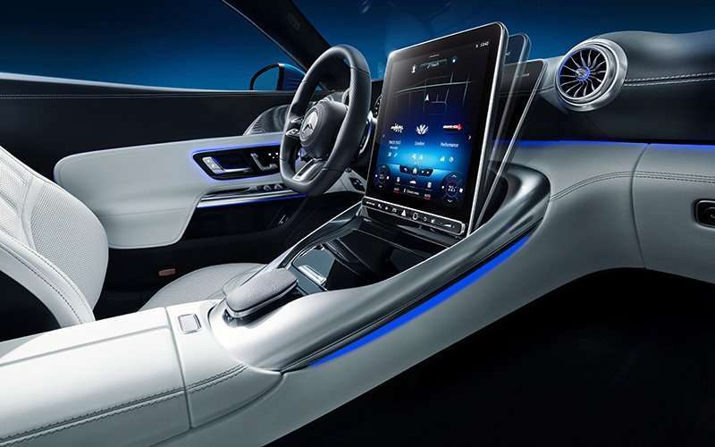 Mercedes-AMG SL pantalla movil