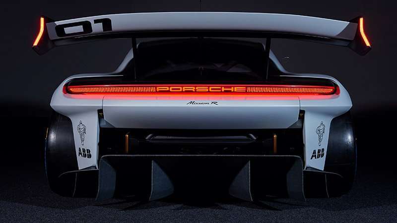 Porsche electrico deportivos carreras atras
