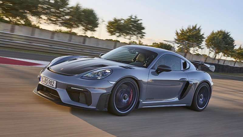 Porsche 718 Cayman GT4 RS pista