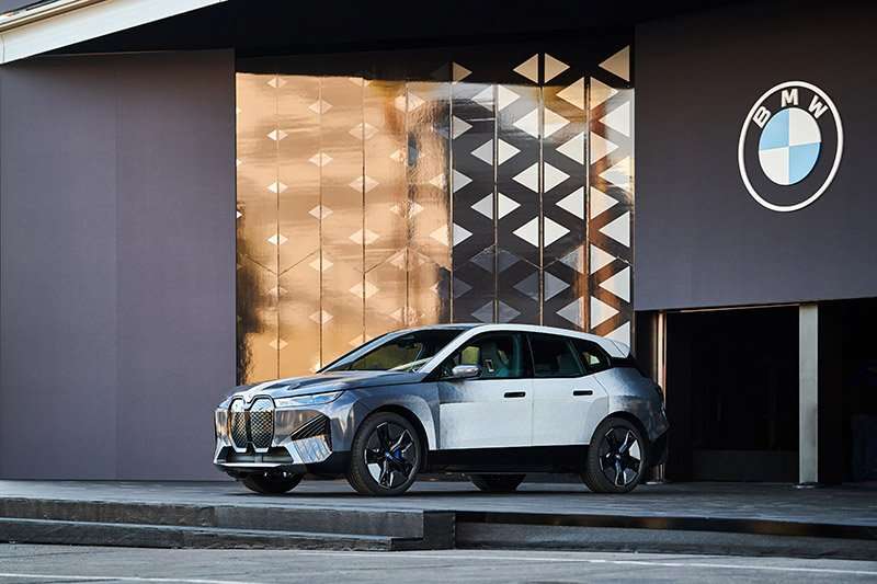 BMW iX Flow con E Ink CES 2022
