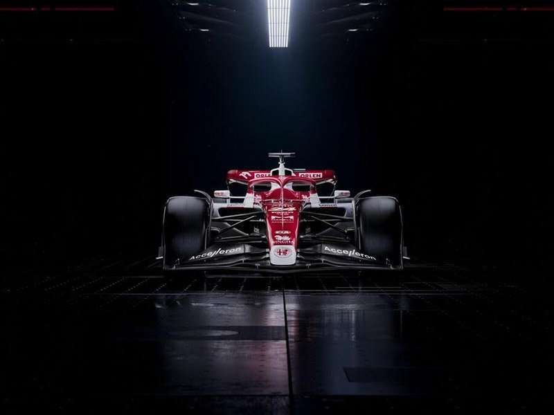 Alfa Romeo F1 Team ORLEN C42 frontal