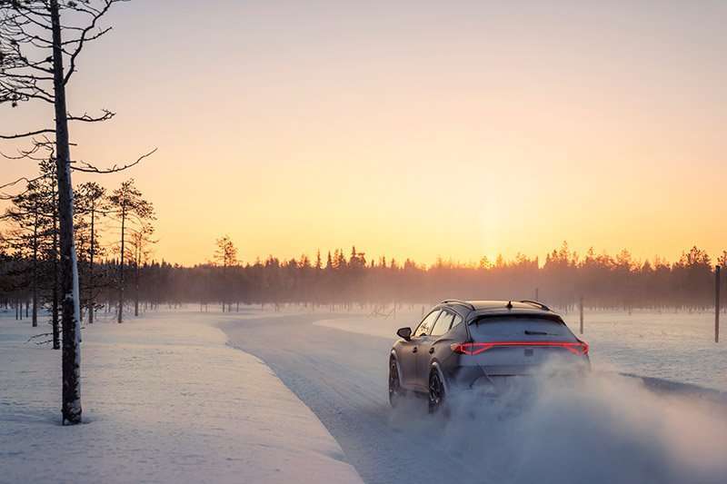 CUPRA-estuvo-en-el-Círculo-Polar-Ártico-con-el-Born-y-Formentor-VZ5-para-probar-sus-capacidades-en-condiciones-extremas_10_HQ