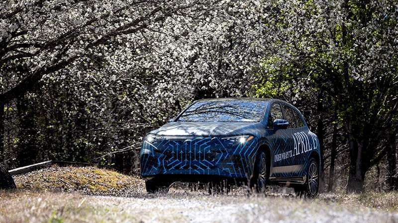 Mercedes EQS SUV 19 abril 2022