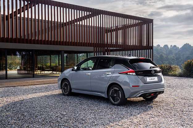 Nissan LEAF 2022 trasera