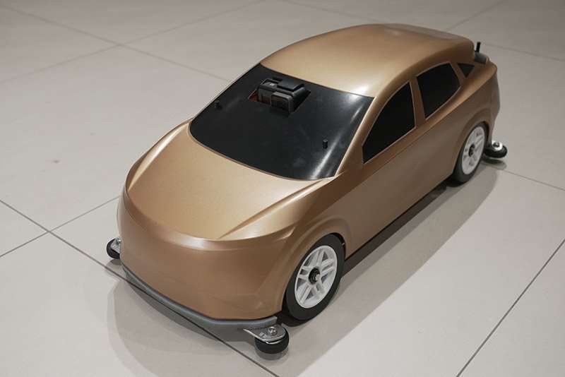 Nissan e-4orce auto control remoto