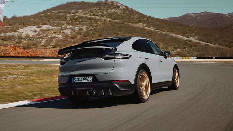 Porsche Cayenne Turbo GT trasera