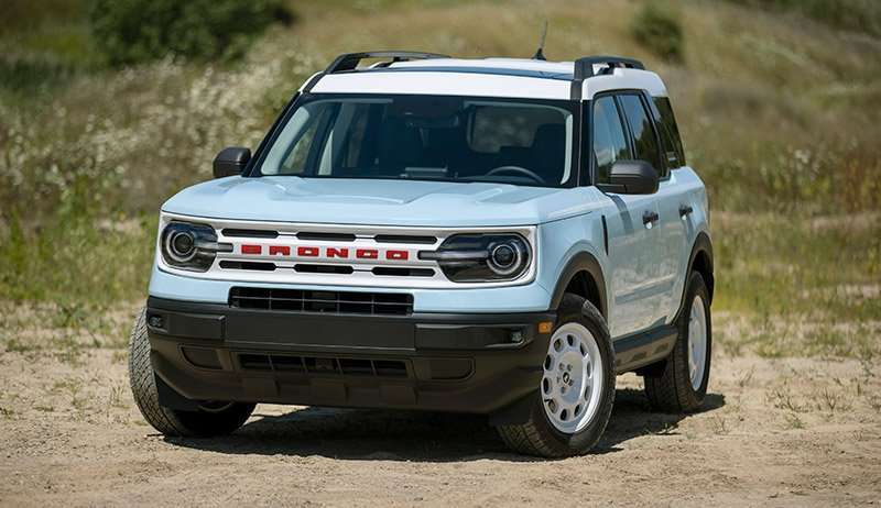 2023-Bronco-Sport-Heritage-Edition_Robin's-Egg-Blue