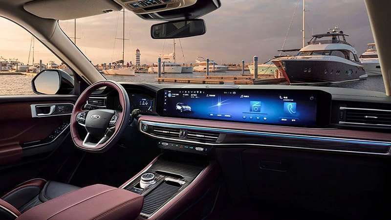 Ford Explorer 2023 interior