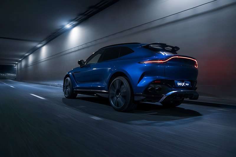 Aston Martin DBX707 2023 atras