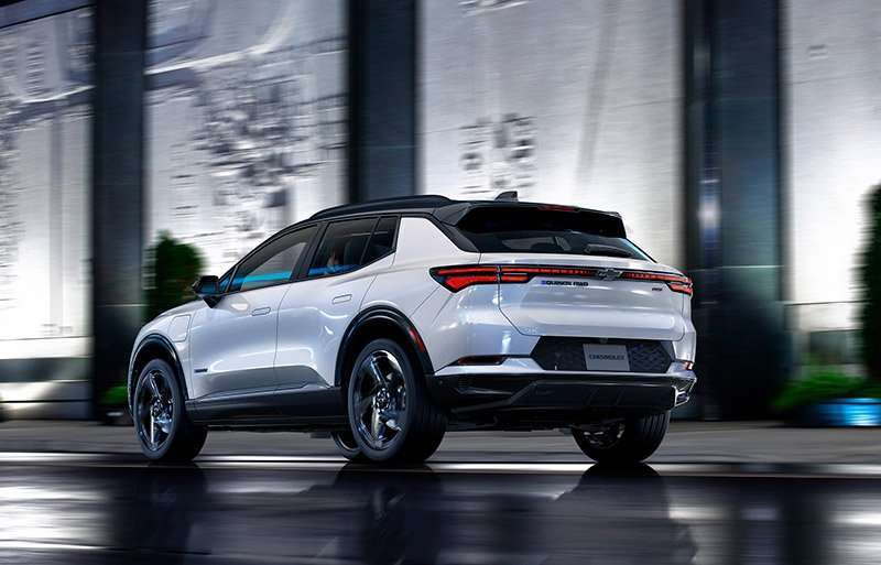 Chevrolet Equinox EV trasera
