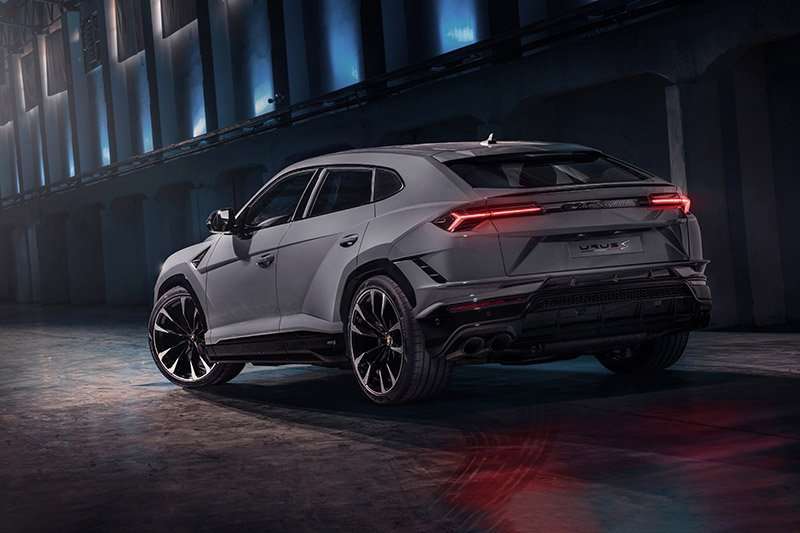 Lamborghini Urus S trasera