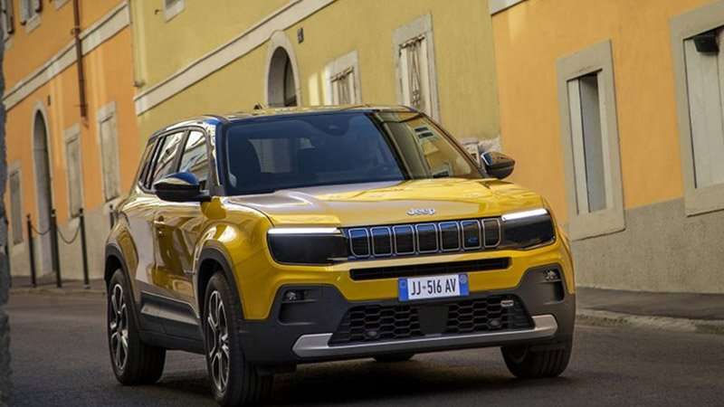 Jeep Avenger Paris frente
