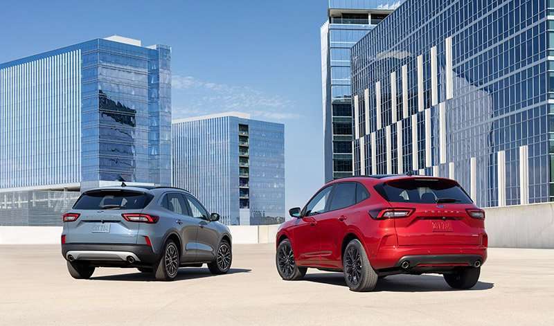 La nueva Ford Escape atras