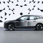 BMW iX Flow blanco negro