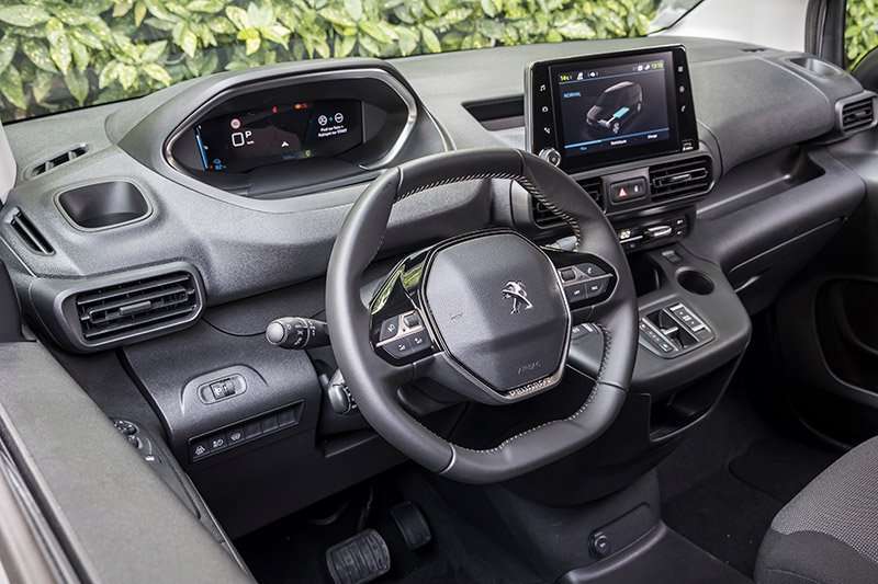 PEUGEOT e-Partner interior