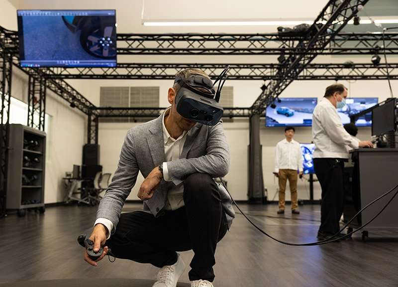 Realidad Virtual inmersiva mejorada Honda Design Studio---VR-Design-Leader-Mathieu-Geslin