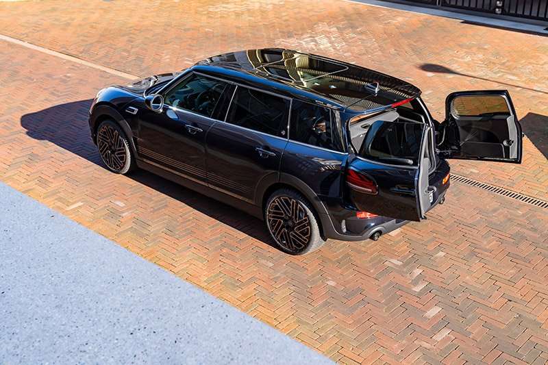 MINI Clubman Final Edition puertas
