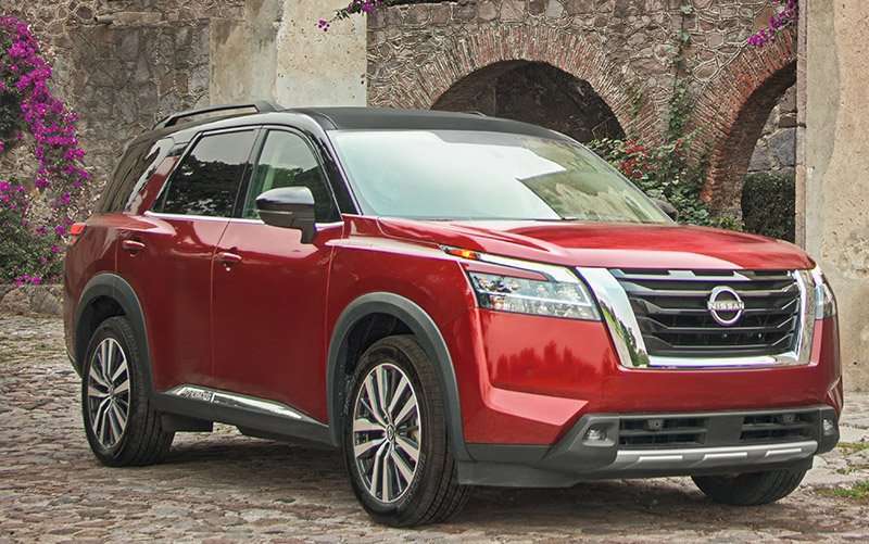 Nissan Pathfinder diseno inspirado 80