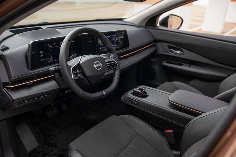 Nissan Ariya 2023 interior WardsAuto