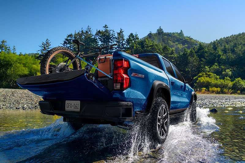 Chevrolet Colorado 2023 trasera