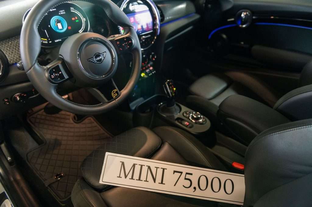 MINI entrega de su unidad número 75,000 en México