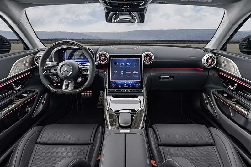Mercedes-AMG GT Coupé 2024 interior