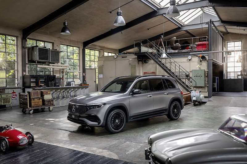 Mercedes-Benz EQB 2024