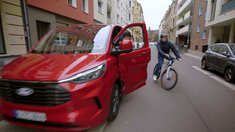 La tecnología de advertencia de salida en Ford Transit Custom