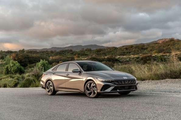 Hyundai Elantra 2024 seguridad