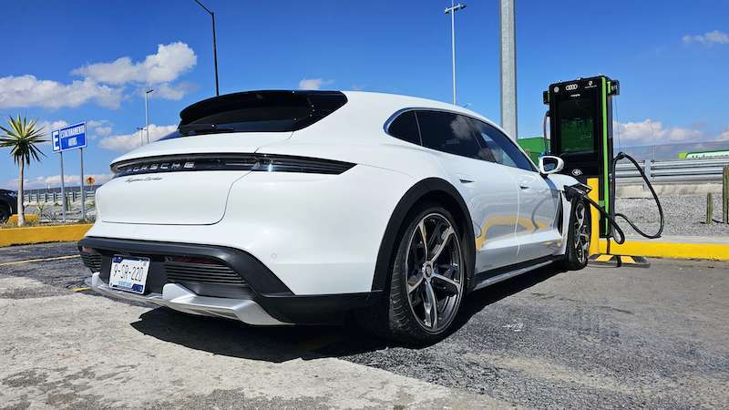 Porsche de México Cargadores Queretaro
